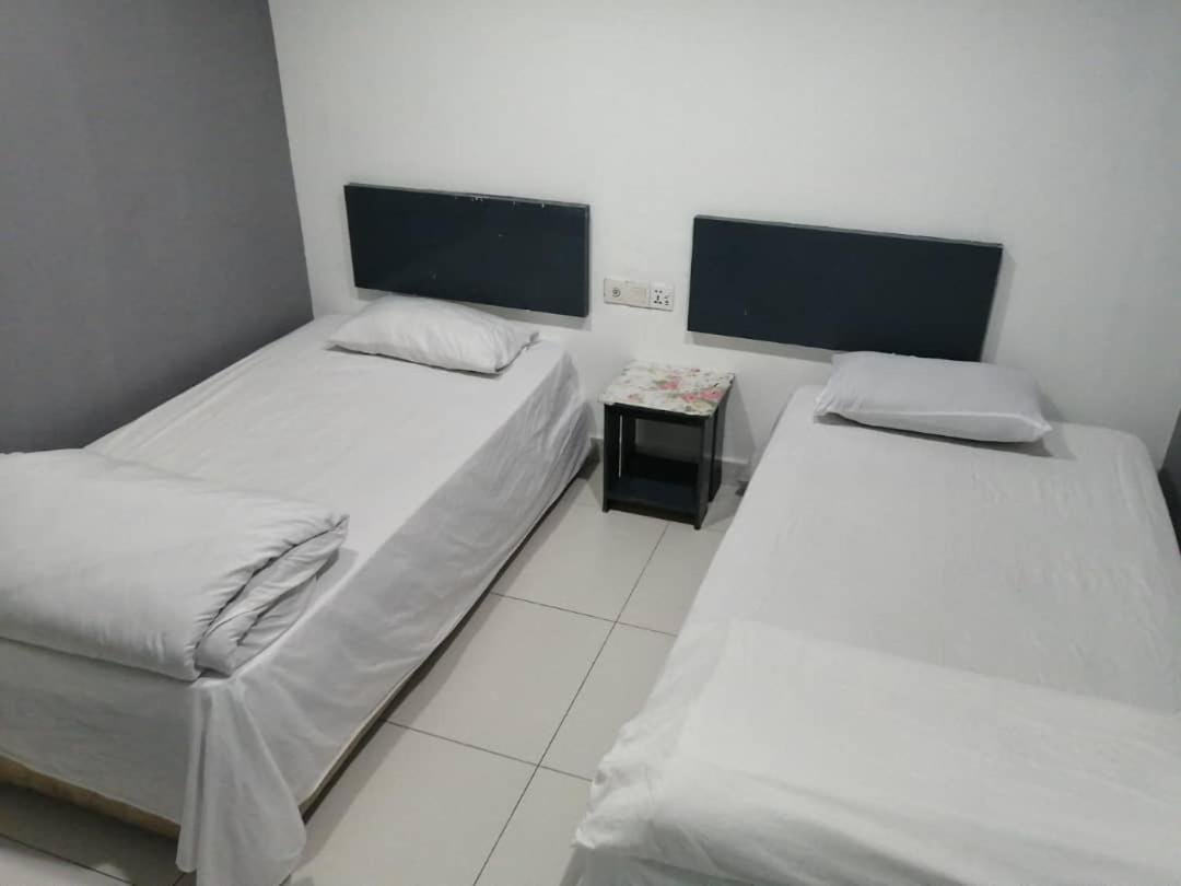 Hotel Rim Global Pj21 Kampong Baharu Sungai Way Eksteriør billede