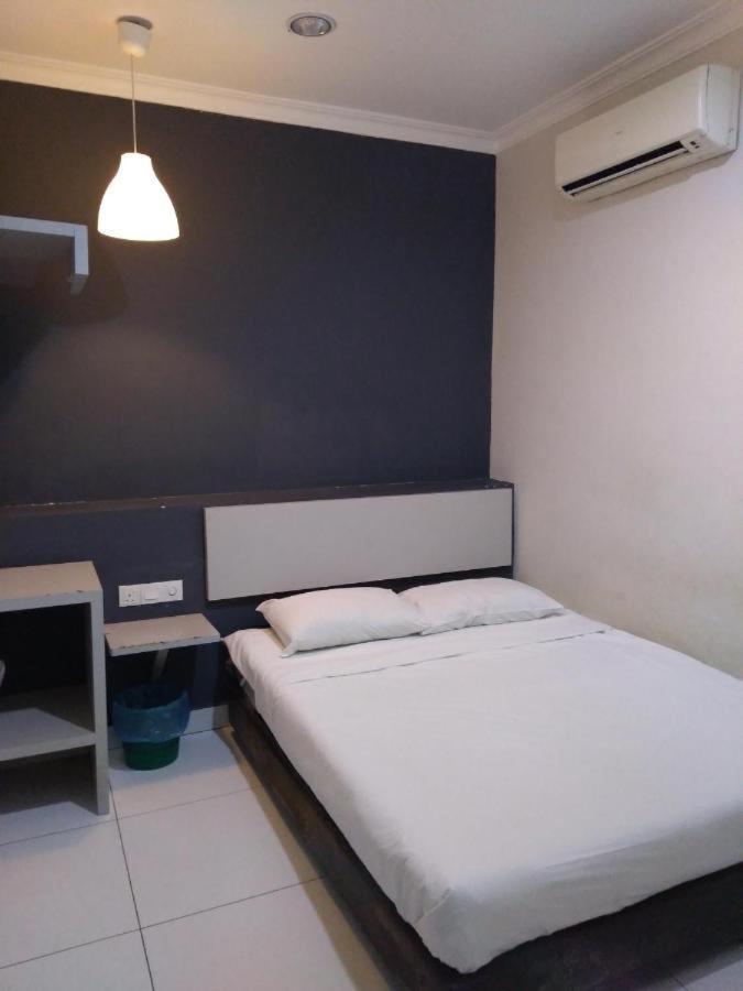 Hotel Rim Global Pj21 Kampong Baharu Sungai Way Eksteriør billede